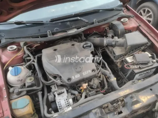 سكودا اوكتافيا A4 2002 أحمر غامق مستعملة للبيع - 3
