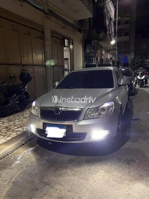 سكودا فانتازيا 2012 فضي مستعملة للبيع - 2