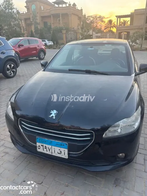 بيجو 301 2015 أبيض مستعملة للبيع - 5