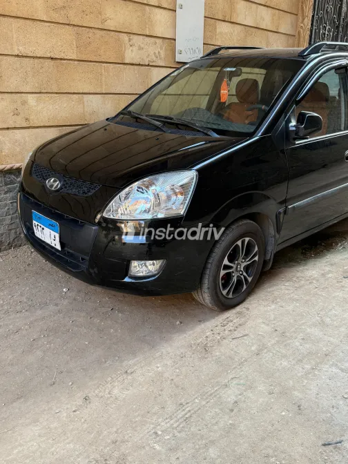 Hyundai Matrix 2009 White Used for Sale - 1