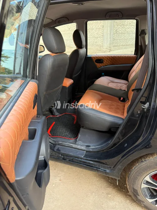 Hyundai Matrix 2009 White Used for Sale - 8