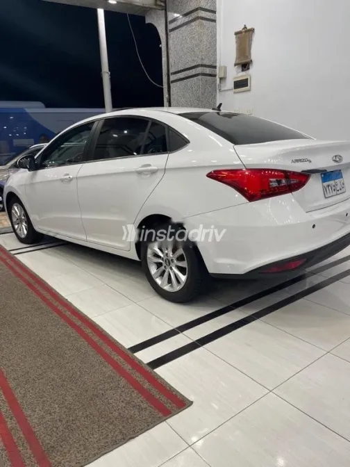 Chery Arrizo 5 2025 White Used for Sale - 3