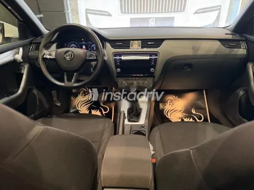 Skoda Octavia 2020 White Used for Sale - 7