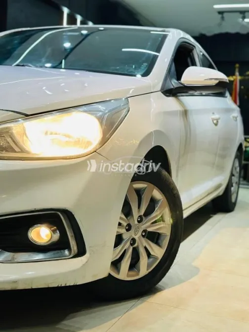Hyundai Accent RB 2020 White Used for Sale - 4