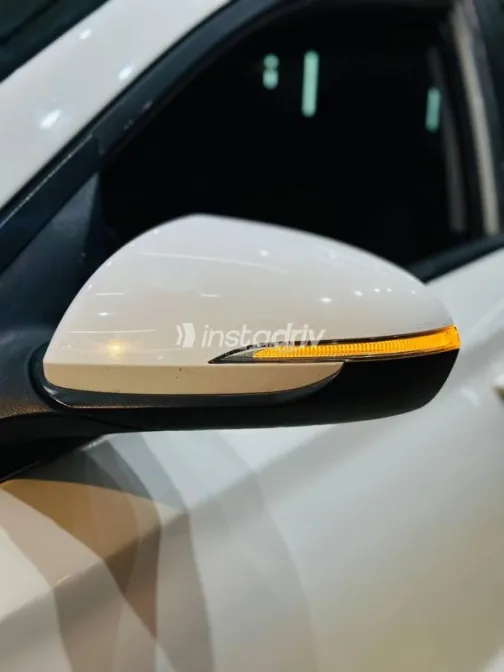 Hyundai Accent RB 2020 White Used for Sale - 8