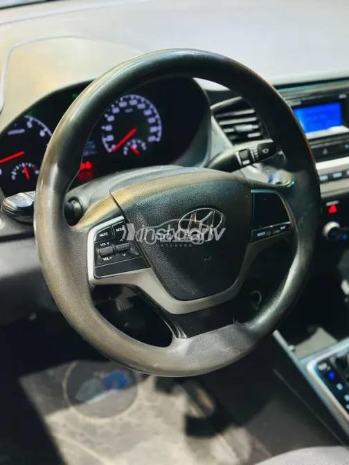Hyundai Accent RB 2020 White Used for Sale - 10