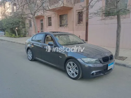 بي ام دبليو 320 2010 أبيض مستعملة للبيع - 1