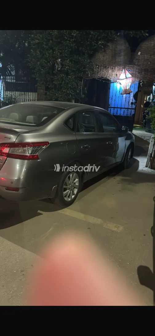 Nissan Sentra 2018 White Used for Sale - 3