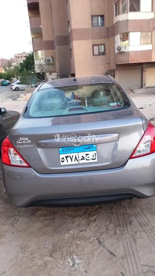 Nissan Sunny 2026 Silver Used for Sale - 2