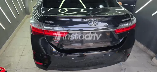 Toyota Corolla 2017 White Used for Sale - 8