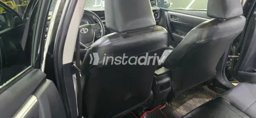 Toyota Corolla 2017 White Used for Sale - 9