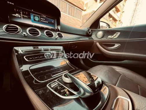 Mercedes E 180 2018 White Used for Sale - 3