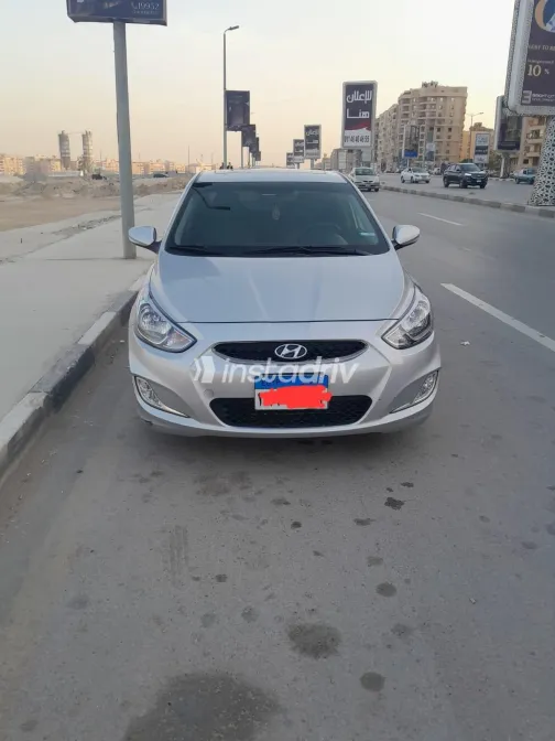 Hyundai Accent RB 2024 White Used for Sale - 9