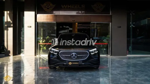 Mercedes E 200 2025 Black Used for Sale - 3