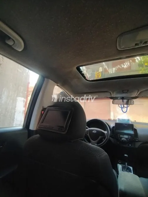 هيونداي I30 2010 رمادي مستعملة للبيع - 5