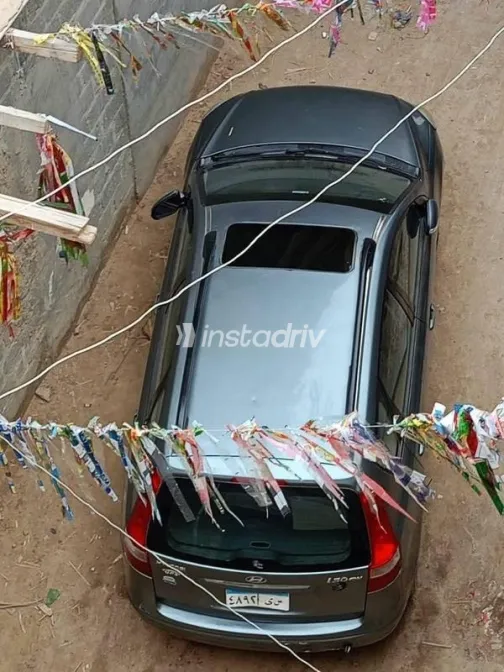 هيونداي I30 2010 رمادي مستعملة للبيع - 6