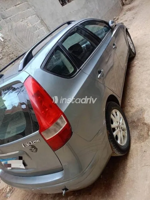 هيونداي I30 2010 رمادي مستعملة للبيع - 8