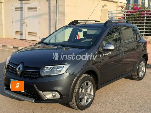 رينو سانديرو  ( ستيب  واى ) 2022 رمادي مستعملة للبيع - 3