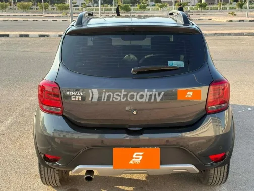 رينو سانديرو  ( ستيب  واى ) 2022 رمادي مستعملة للبيع - 4