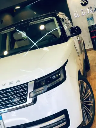 Land Rover Range Rover Vogue 2023 White Used for Sale