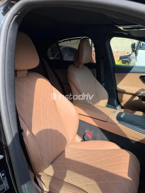 Mercedes E 200 2024 Black Used for Sale - 5