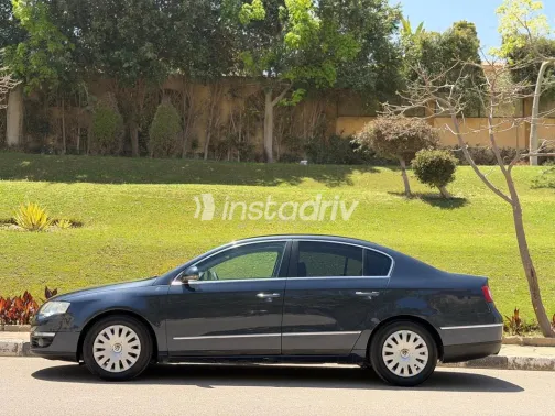 Volkswagen Passat 2006 Dark Blue Used for Sale - 7
