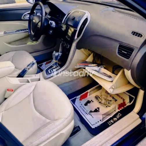 Chevrolet Optra 2023 White Used for Sale - 5