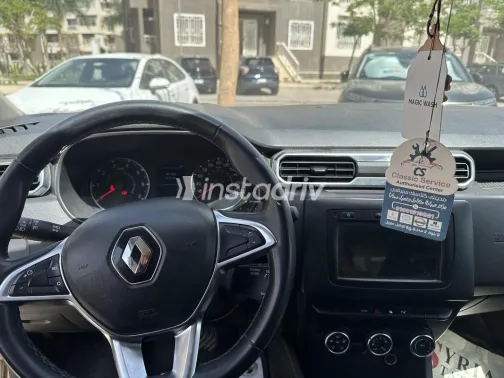 Renault Duster 2020 White Used for Sale - 10