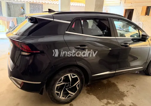 Kia Sportage 2023 White Used for Sale - 1