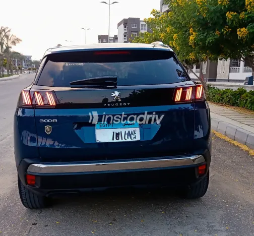 بيجو 3008 2021 أبيض مستعملة للبيع - 3