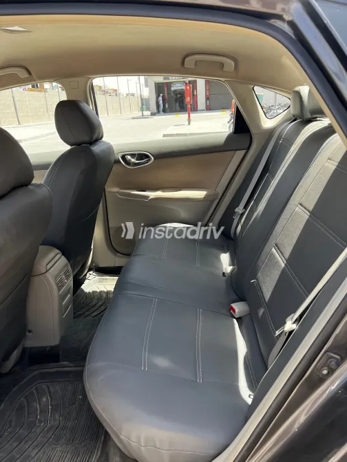 Nissan Sentra 2023 White Used for Sale - 6
