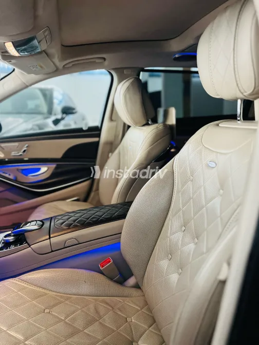 مرسيدس S500 مايباخ 2019 أبيض مستعملة للبيع - 2