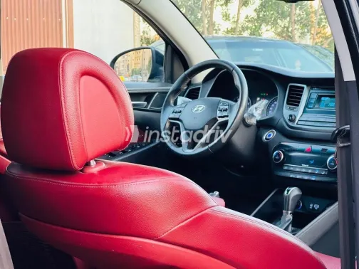 Hyundai Tucson 2017 White Used for Sale - 9