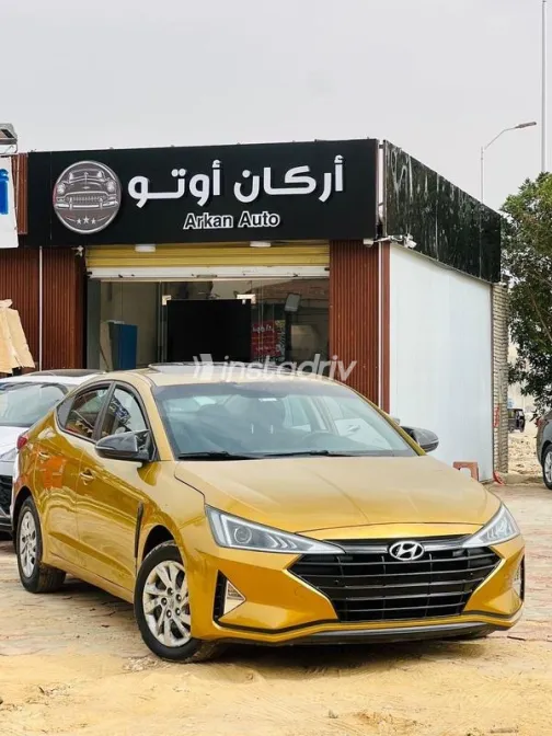 Hyundai Elantra AD 2019 White Used for Sale - 2