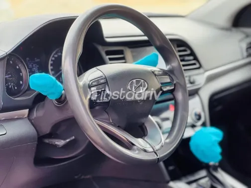 Hyundai Elantra AD 2019 White Used for Sale - 10