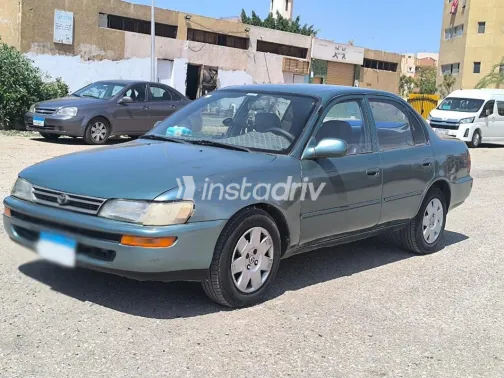 تويوتا كورولا 1996 أخضر مستعملة للبيع - 2