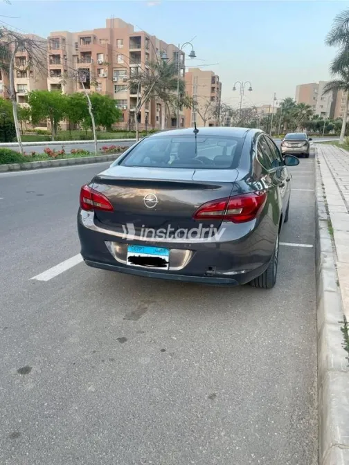 Opel Astra 2015 Dark Gray Used for Sale - 3