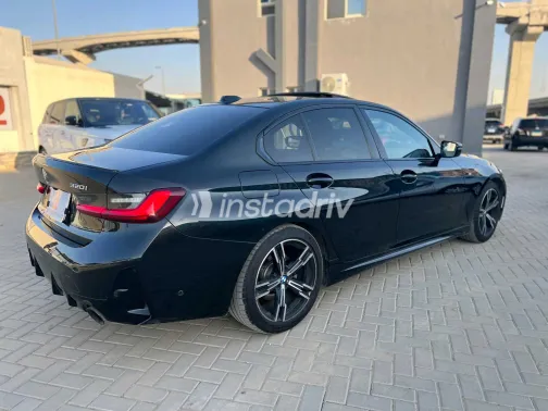 بي ام دبليو 320 2023 أسود مستعملة للبيع - 4