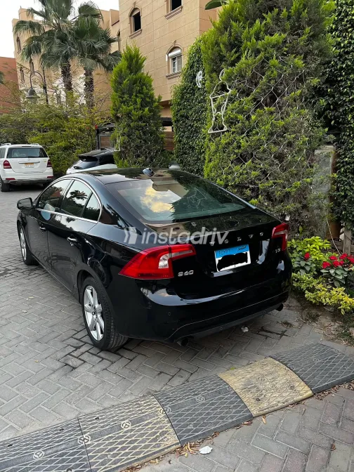 Volvo S60 2018 Black Used for Sale - 3