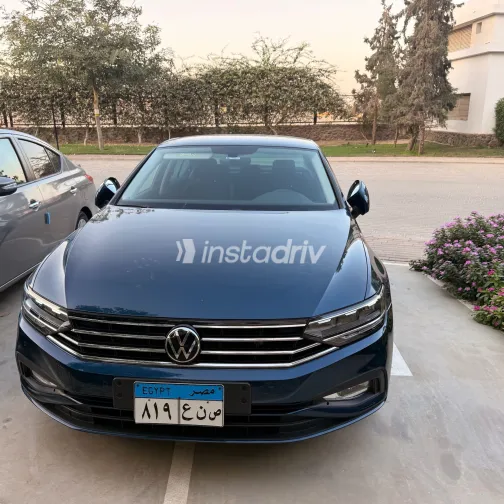 Volkswagen Passat 2022 Blue Used for Sale - 6