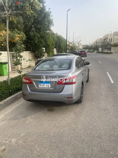 Nissan Sentra 2019 Gray Used for Sale - 1