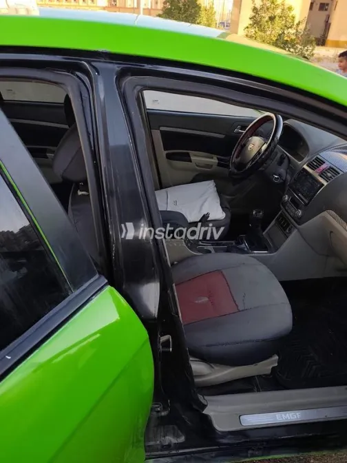 Geely Emgrand 7 2015 Green Used for Sale - 8