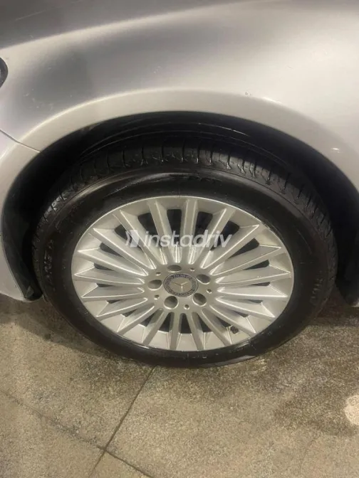 Mercedes C 180 2016 Silver Used for Sale - 4