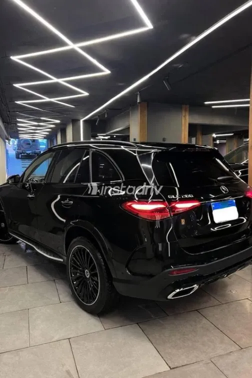 مرسيدس GLC 200 2025 أسود مستعملة للبيع - 3