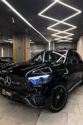 مرسيدس GLC 200 2025 أسود مستعملة للبيع