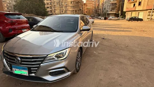 ام جى 5 2021 فضي مستعملة للبيع - 2