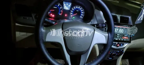 هيونداي اكسنت RB 2015 أحمر مستعملة للبيع - 7