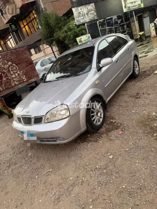 Daewoo Lacetti 2003 Silver Used for Sale - 4
