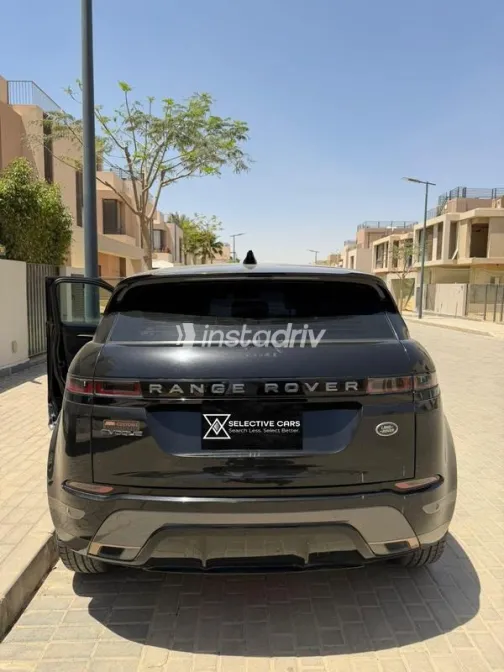 Land Rover Range Rover Evoque 2021 Black Used for Sale - 4
