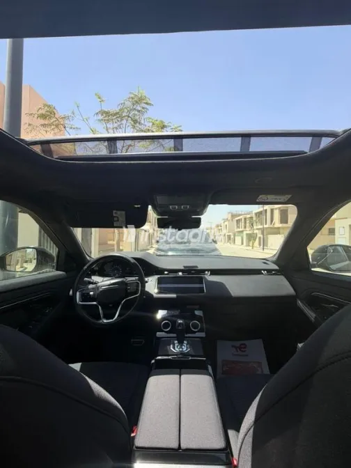 Land Rover Range Rover Evoque 2021 Black Used for Sale - 8
